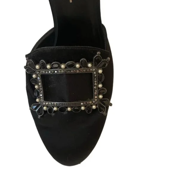 Chanel Black Satin 3.5" heels Gemstone buckle Size 36.5 (US size 6) - Picture 11 of 14